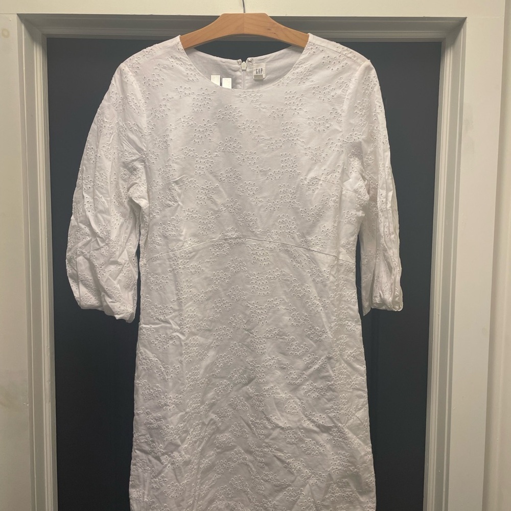 GAP White Floral Embroidered Dress